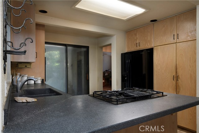 Detail Gallery Image 7 of 22 For 3059 Sycamore Ave, La Crescenta,  CA 91214 - 2 Beds | 2 Baths