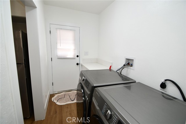 Detail Gallery Image 14 of 26 For 4028 W 160 St, Lawndale,  CA 90260 - 4 Beds | 2 Baths