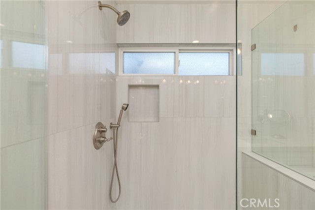 Detail Gallery Image 21 of 33 For 1072 Charwood Ln, North Tustin,  CA 92705 - 4 Beds | 2/2 Baths