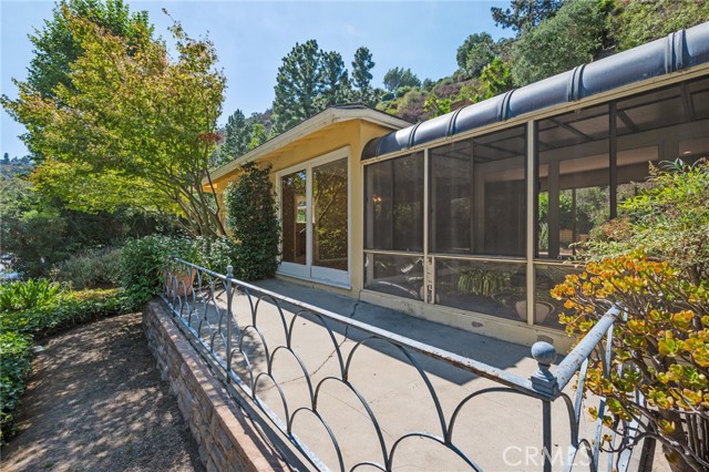 Detail Gallery Image 34 of 35 For 1601 Stone Canyon Rd, Los Angeles,  CA 90077 - 3 Beds | 3 Baths