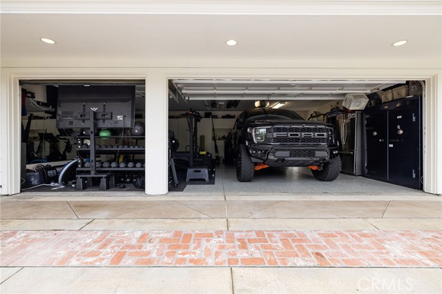 Detail Gallery Image 32 of 38 For 1 San Martin Way, Corona Del Mar,  CA 92625 - 4 Beds | 2/1 Baths