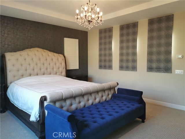 16 Branding Iron, Irvine CA: https://media.crmls.org/medias/7acfd291-5995-4567-8fdf-9876f8cbe060.jpg