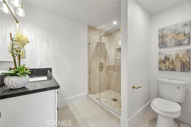 Detail Gallery Image 22 of 56 For 1205 E Central, Fullerton,  CA 92831 - 3 Beds | 3 Baths