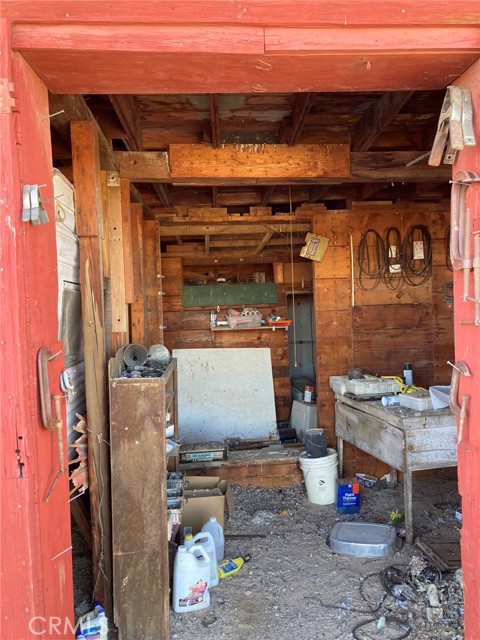 Detail Gallery Image 16 of 52 For 49700 Center Dr, Newberry Springs,  CA 92365 - – Beds | – Baths