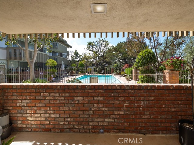 6526 Ocean Crest Drive, Rancho Palos Verdes CA: https://media.crmls.org/medias/7ad2ad35-d0fb-4556-80b1-0307ff4d5a5f.jpg
