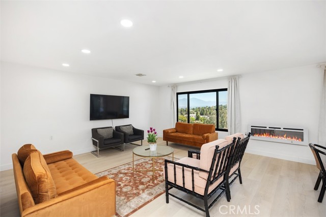 3336 Punta Alta, Laguna Woods CA: https://media.crmls.org/medias/7ad2b5b4-3678-4f12-88ad-f787c4b4001e.jpg