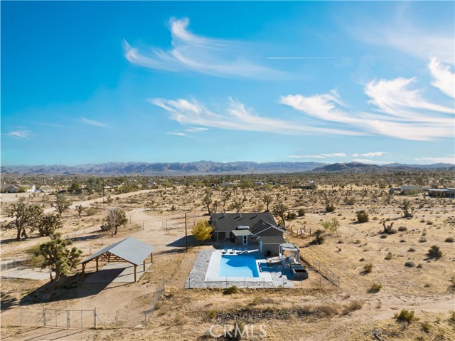 Detail Gallery Image 2 of 31 For 3634 El Dorado Ave, Yucca Valley,  CA 92284 - 5 Beds | 2 Baths