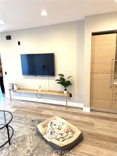 1234 Wilshire Blvd, Los Angeles CA: https://media.crmls.org/medias/7ad3219e-d5f1-40e4-a556-ecf6016d4a9f.jpg