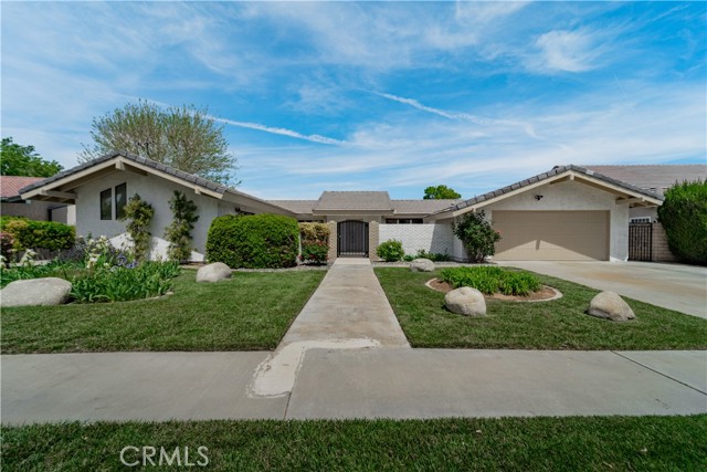 Detail Gallery Image 1 of 46 For 39692 Makin Ave, Palmdale,  CA 93551 - 3 Beds | 2 Baths