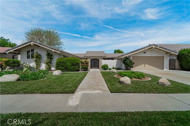 Detail Gallery Image 1 of 46 For 39692 Makin Ave, Palmdale,  CA 93551 - 3 Beds | 2 Baths