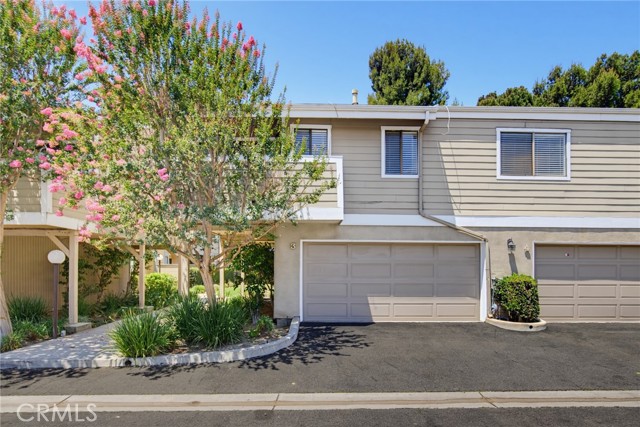 10740 Woodley AVE Unit: 3
