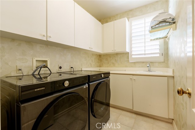 6471 Frampton Circle, Huntington Beach CA: https://media.crmls.org/medias/7ad51279-2b1d-40ad-bf05-143654dc0e8e.jpg