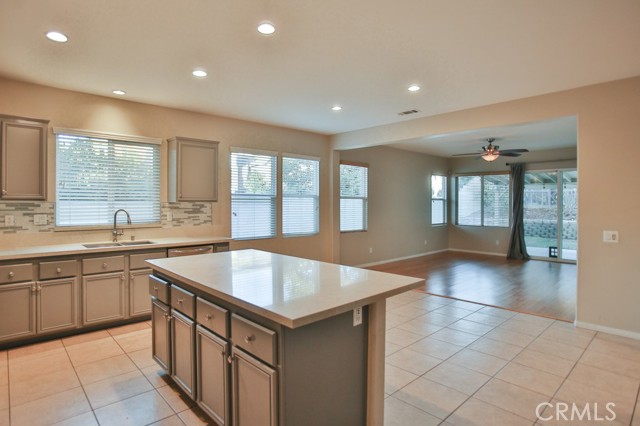 Detail Gallery Image 10 of 25 For 13224 Yellowwood St, Moreno Valley,  CA 92553 - 3 Beds | 2 Baths