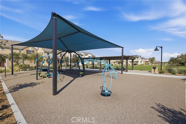 Image 71 of 75 For 32736 Brunello Way