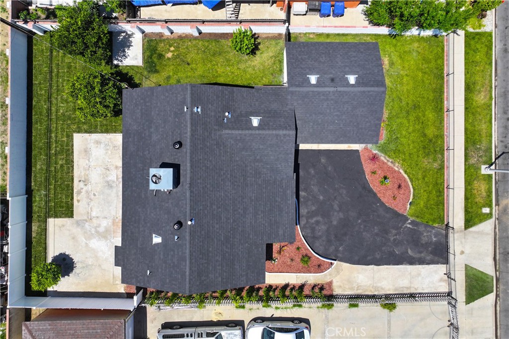 https://media.crmls.org/medias/7ad6198c-5aea-4bed-be41-5c0f618dcd13.jpg?preset=X-Large