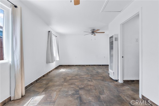 Detail Gallery Image 24 of 36 For 1627 Broad Ave, Wilmington,  CA 90744 - – Beds | – Baths