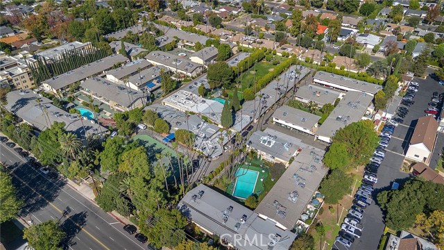 Detail Gallery Image 5 of 8 For 14243 Magnolia, Sherman Oaks,  CA 91423 - 2 Beds | 2 Baths