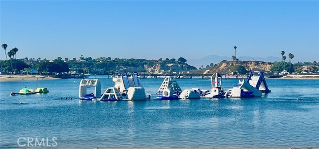 311 Concord Lane, Newport Beach CA: https://media.crmls.org/medias/7ad79f38-1f1b-4c71-a900-811d9e83f082.jpg