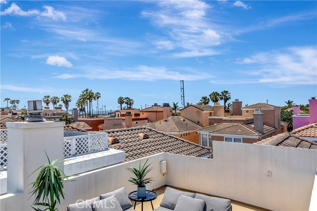 311 22nd Street, Huntington Beach CA: https://media.crmls.org/medias/7ad7bb6e-c801-4e64-b43e-dc5109d71ec7.jpg