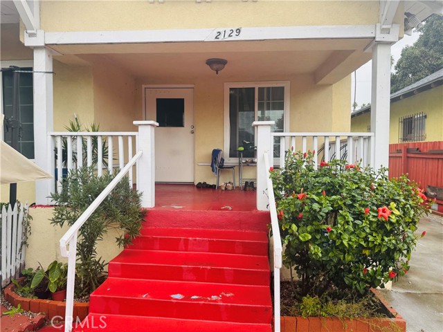 Detail Gallery Image 3 of 46 For 2129 30th W 30th, Los Angeles,  CA 90018 - 3 Beds | 1 Baths