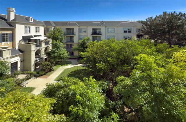 2457 Watermarke Place, Irvine CA: https://media.crmls.org/medias/7ad9ddc7-2108-4d8f-b491-b7b10e339206.jpg