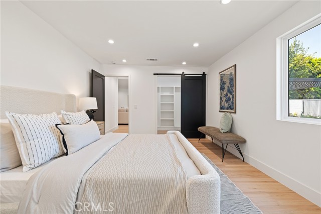 8840 Valjean Avenue, North Hills CA: https://media.crmls.org/medias/7ada3721-6b88-45b2-b0b9-b130fa640517.jpg