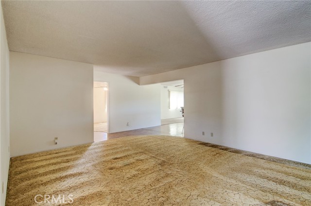 5398 Park Avenue, Garden Grove CA: https://media.crmls.org/medias/7ada65b6-263e-437b-a33a-f11369c36742.jpg
