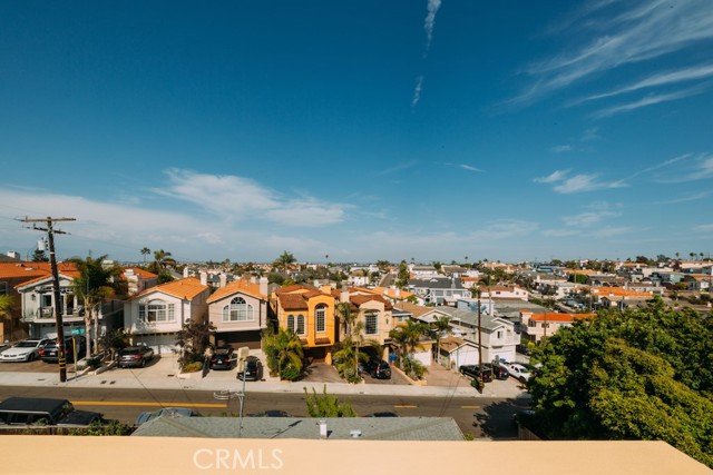 1612 Speyer Lane, Redondo Beach, California 90278, 4 Bedrooms Bedrooms, ,3 BathroomsBathrooms,Residential,For Sale,Speyer,PW25012804