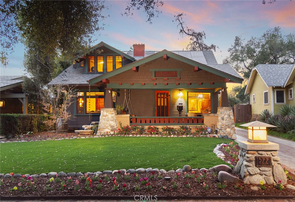 577 N Chester Avenue