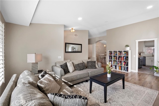 Detail Gallery Image 5 of 22 For 25704 Pelion, Menifee,  CA 92584 - 4 Beds | 2 Baths