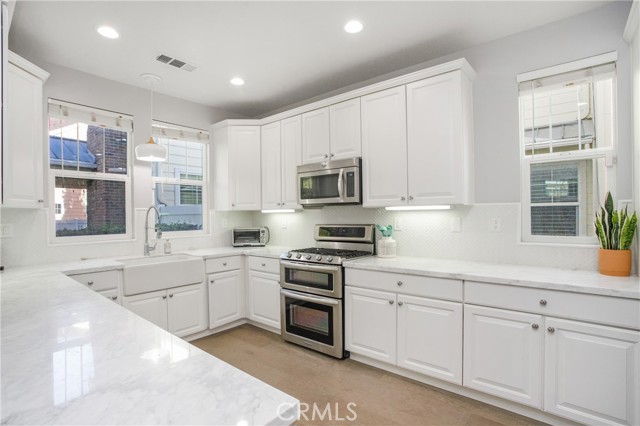 Image 5 of 42 For 36 Rinehart  