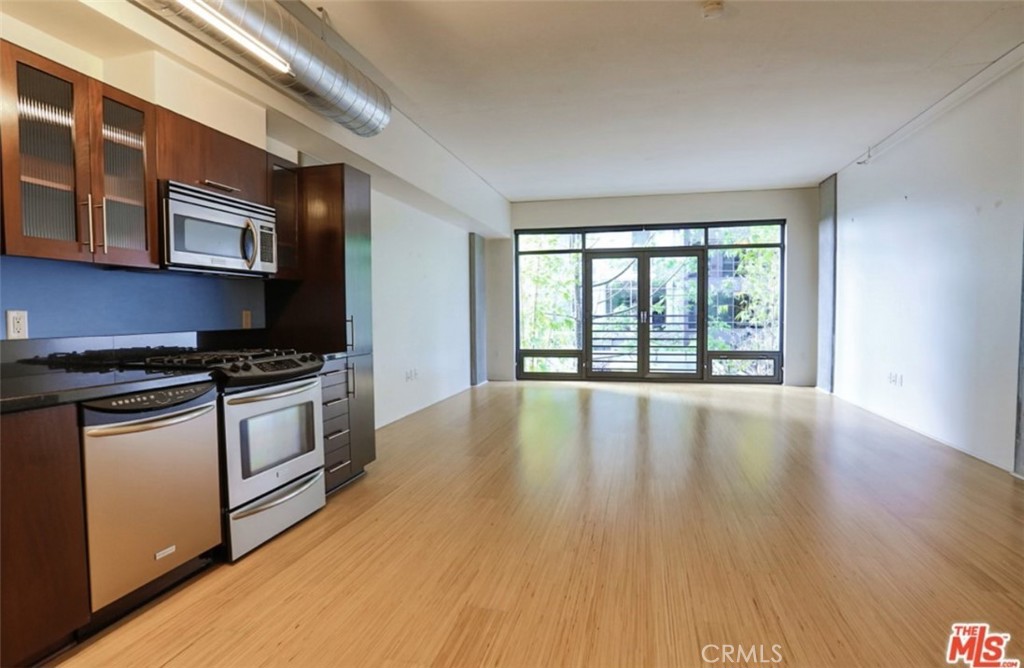 1111 S Grand Avenue 502, Los Angeles, CA 90015
