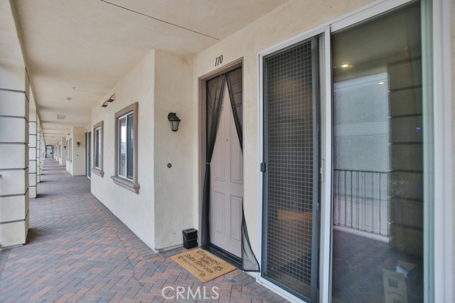 Detail Gallery Image 2 of 35 For 17168 Newhope St #110,  Fountain Valley,  CA 92708 - 1 Beds | 2 Baths