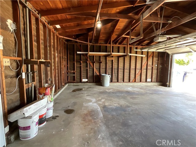 Detail Gallery Image 22 of 22 For 17532 Pine Ave, Fontana,  CA 92335 - 3 Beds | 2 Baths