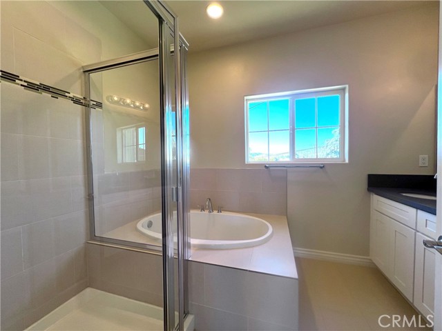 Detail Gallery Image 10 of 18 For 628 E Grand Ave, Pomona,  CA 91766 - 3 Beds | 2/1 Baths