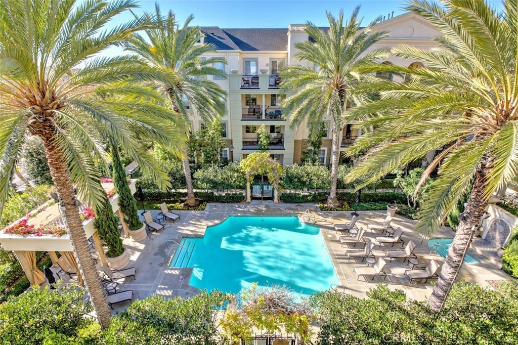 3372 Watermarke Place