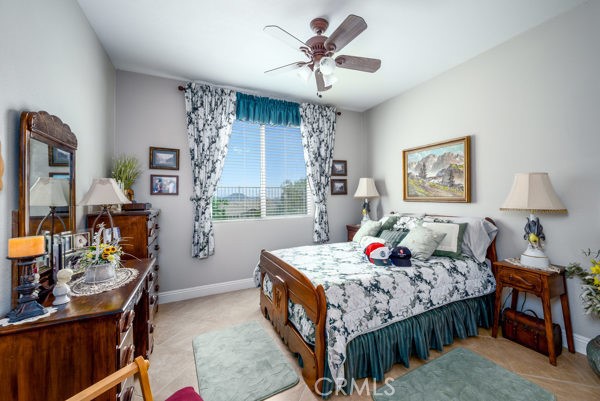 5 Ponte Brava, Lake Elsinore CA: https://media.crmls.org/medias/7add9dcc-e13b-4bf8-9f90-360fab1d80d8.jpg