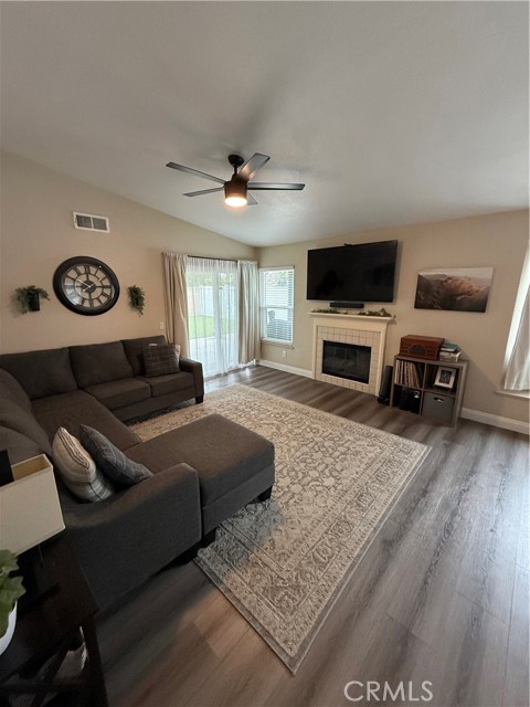 Detail Gallery Image 5 of 25 For 787 Juniper, Hemet,  CA 92545 - 3 Beds | 2 Baths