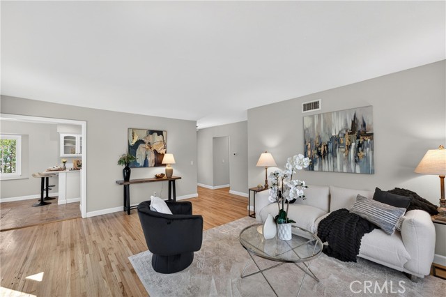 Detail Gallery Image 12 of 59 For 2225 E Grove Ave, Orange,  CA 92867 - 4 Beds | 3 Baths