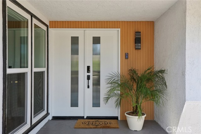 Detail Gallery Image 2 of 60 For 1533 W San Lorenzo Ave, Santa Ana,  CA 92704 - 5 Beds | 3 Baths