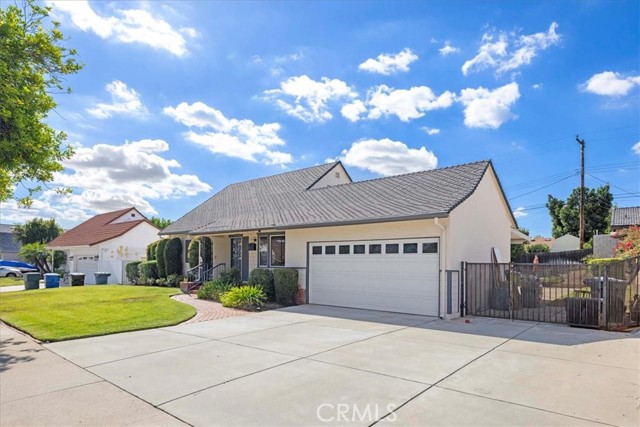 Image 1 of 27 For 737 Charter Drive