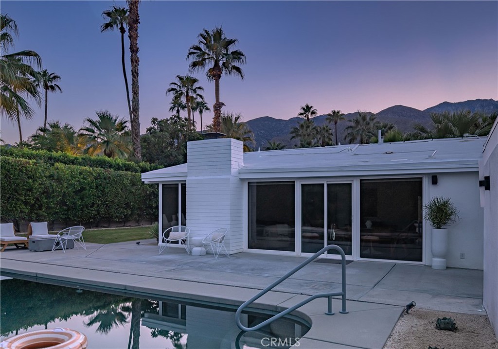 MLS #OC25263415 image #2