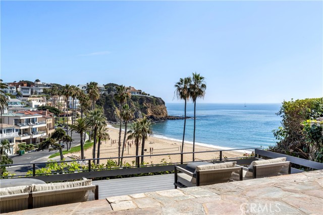 86 Emerald Bay, Laguna Beach CA: https://media.crmls.org/medias/7adef655-a0a0-4b0c-9b72-21725c7adb2b.jpg