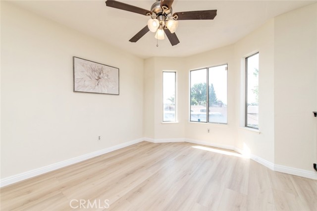 2038 S Bon View Avenue, Ontario CA: https://media.crmls.org/medias/7adf1ac8-d9ff-44e1-ab9a-cd3dfe6baa01.jpg