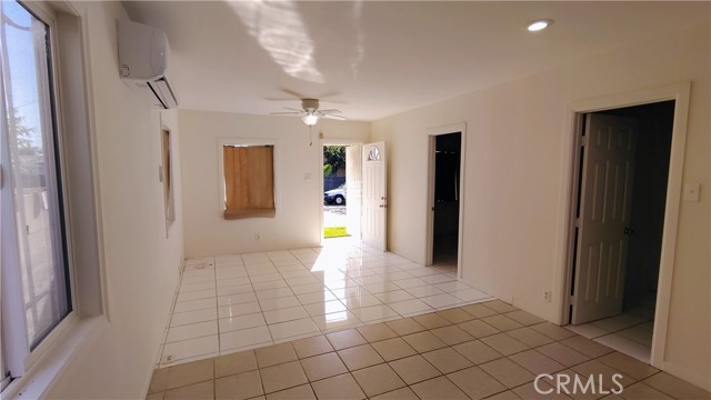 Detail Gallery Image 11 of 37 For 8915 Mckinley, Los Angeles,  CA 90002 - 2 Beds | 1 Baths