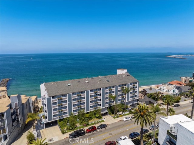 615 Esplanade, Redondo Beach, California 90277, 1 Bedroom Bedrooms, ,1 BathroomBathrooms,Residential,Sold,Esplanade,SB24012531