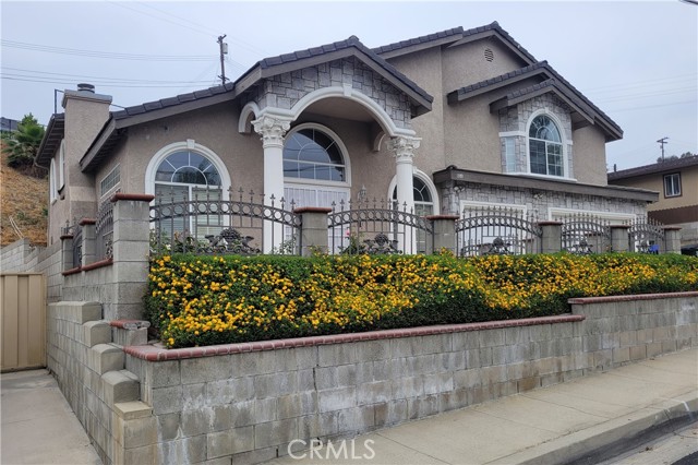 Image 1 of 32 For 1389 Hillside Street