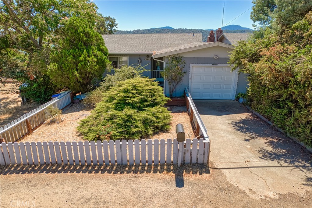 13689 Arrowhead Road