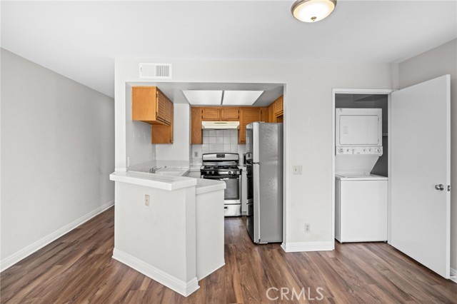 Detail Gallery Image 14 of 31 For 918 W College St #507,  Los Angeles,  CA 90012 - 2 Beds | 2 Baths