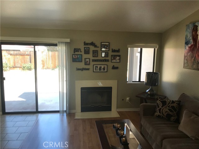 Detail Gallery Image 8 of 20 For 1026 Basalt Ct, Hemet,  CA 92543 - 3 Beds | 2 Baths